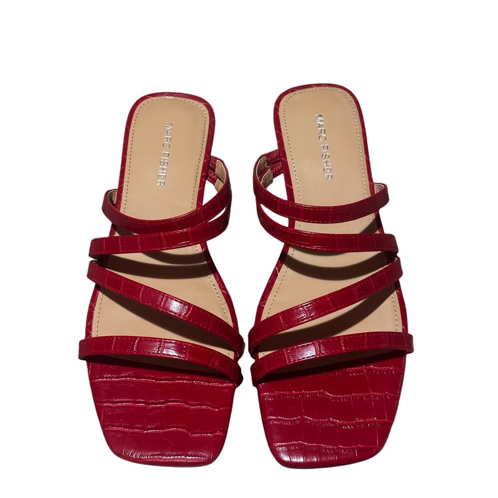 Marc Fisher 8m red leather flat rubber sole sandal Elisym-2 style nib nwt